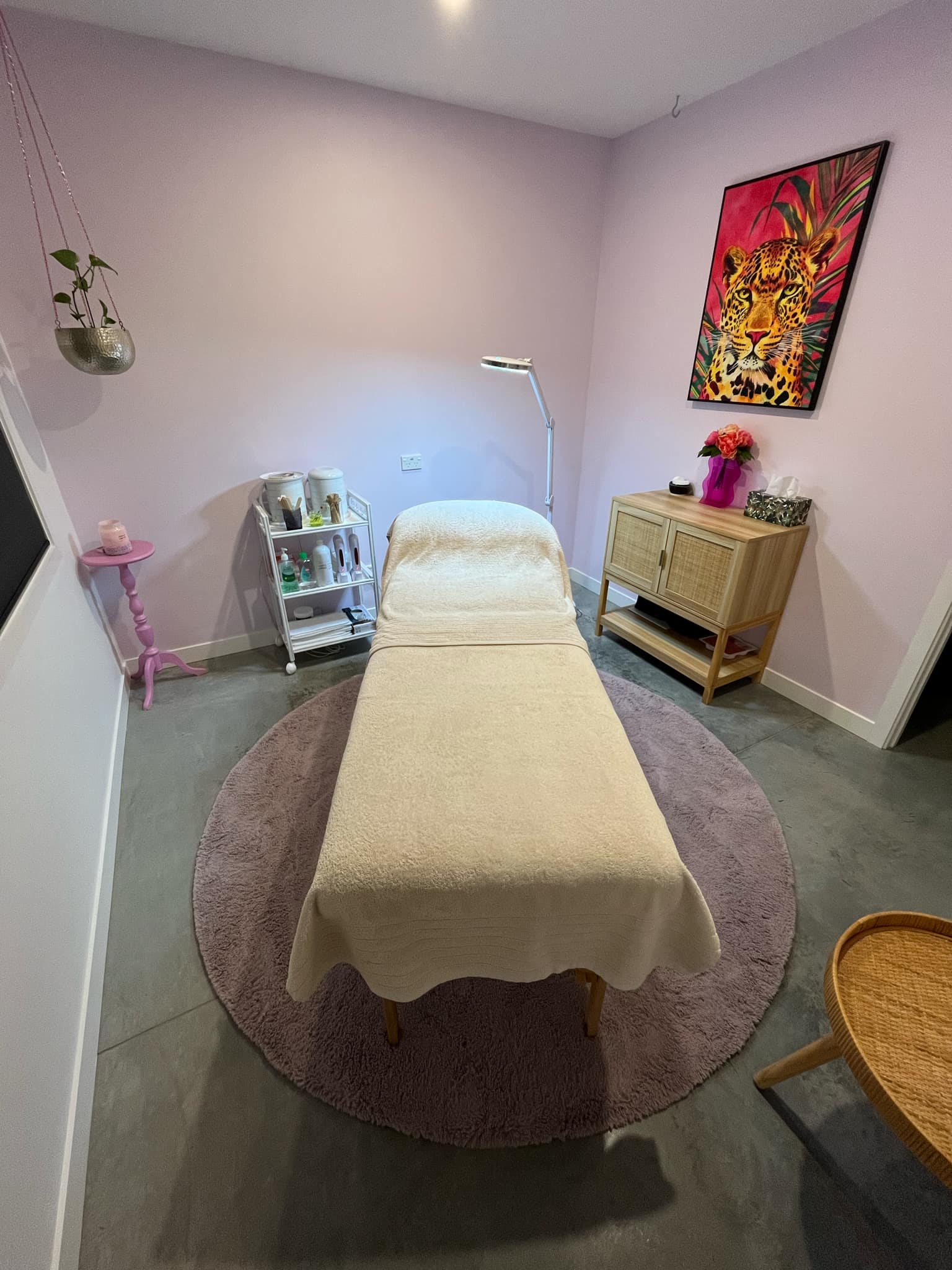 Silverdale Waxing & Tanning
